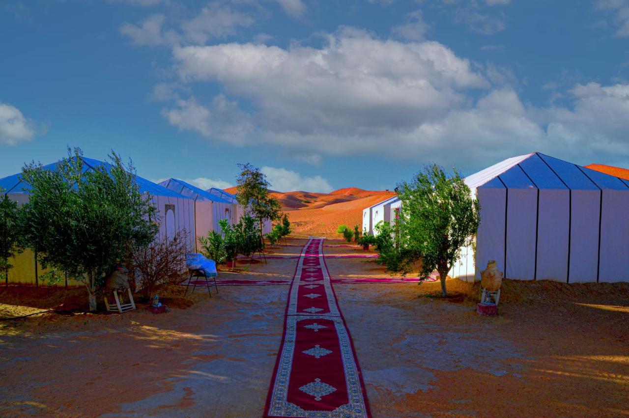 Les Roches Desert Camp مرزوكة المظهر الخارجي الصورة