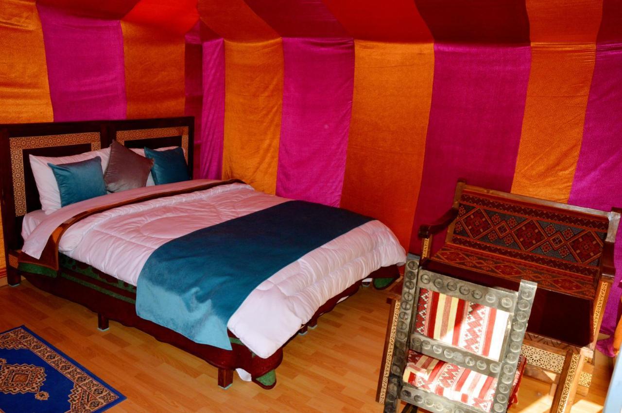 Les Roches Desert Camp مرزوكة المظهر الخارجي الصورة
